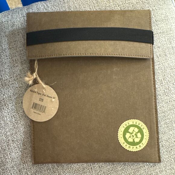 NWT Eco-Friendly Natural Paper Sleeve iPad‎ Tablet Cover Protective Case - Picture 1 of 4